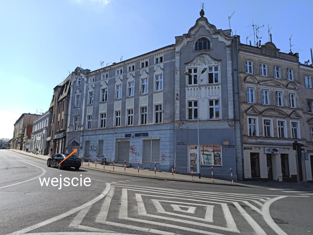 Apartamenty W Scislym Centrum Kupiecka-Drzewna Зелёна-Гура Экстерьер фото
